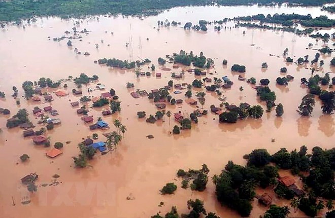 Laos minister Dam breaks due to substandard construction
