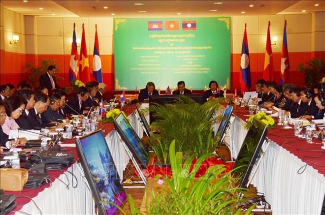 Supreme courts of Vietnam, Laos, Cambodia bolster cooperation