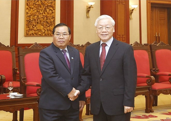 Vietnam, Laos urged to boost legislative ties