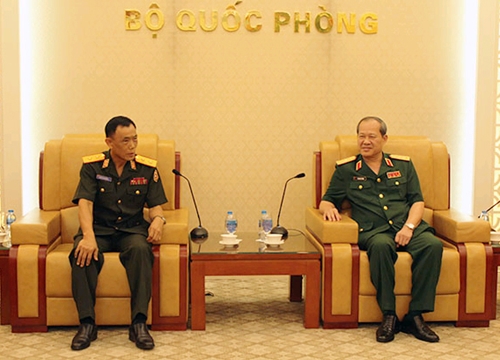 Vietnam and Laos to foster military technical cooperation