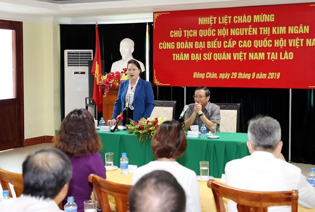 Top legislator visits Vietnamese Embassy in Laos
