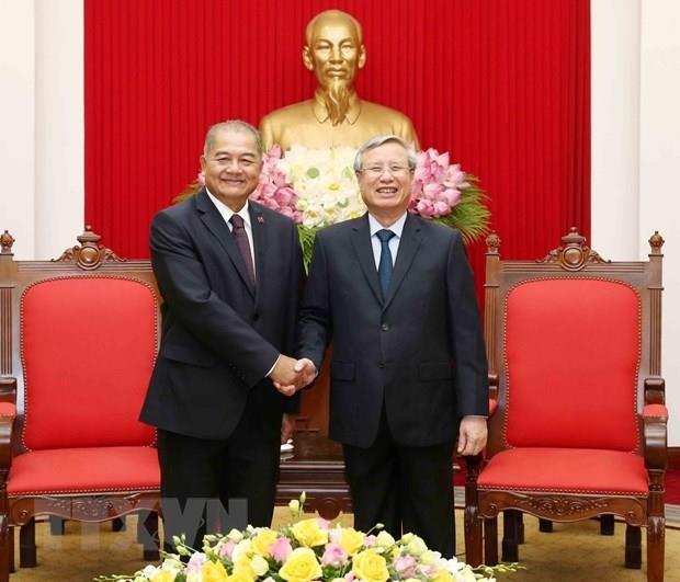 Party official: Vietnam does best to foster ties with Laos