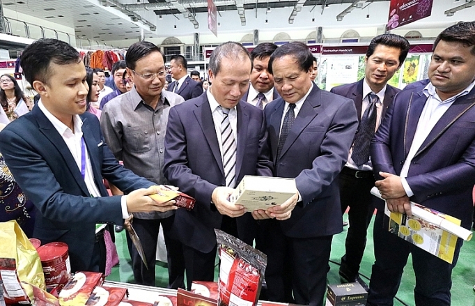 80 Vietnamese enterprises participated in Vietnam - Laos Trade Fair 2019