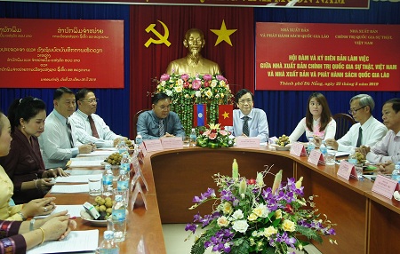 Vietnam-Laos strengthens cooperation on publishing