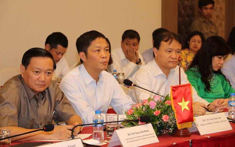 Vietnam and Laos strengthen cooperation on trade and energy