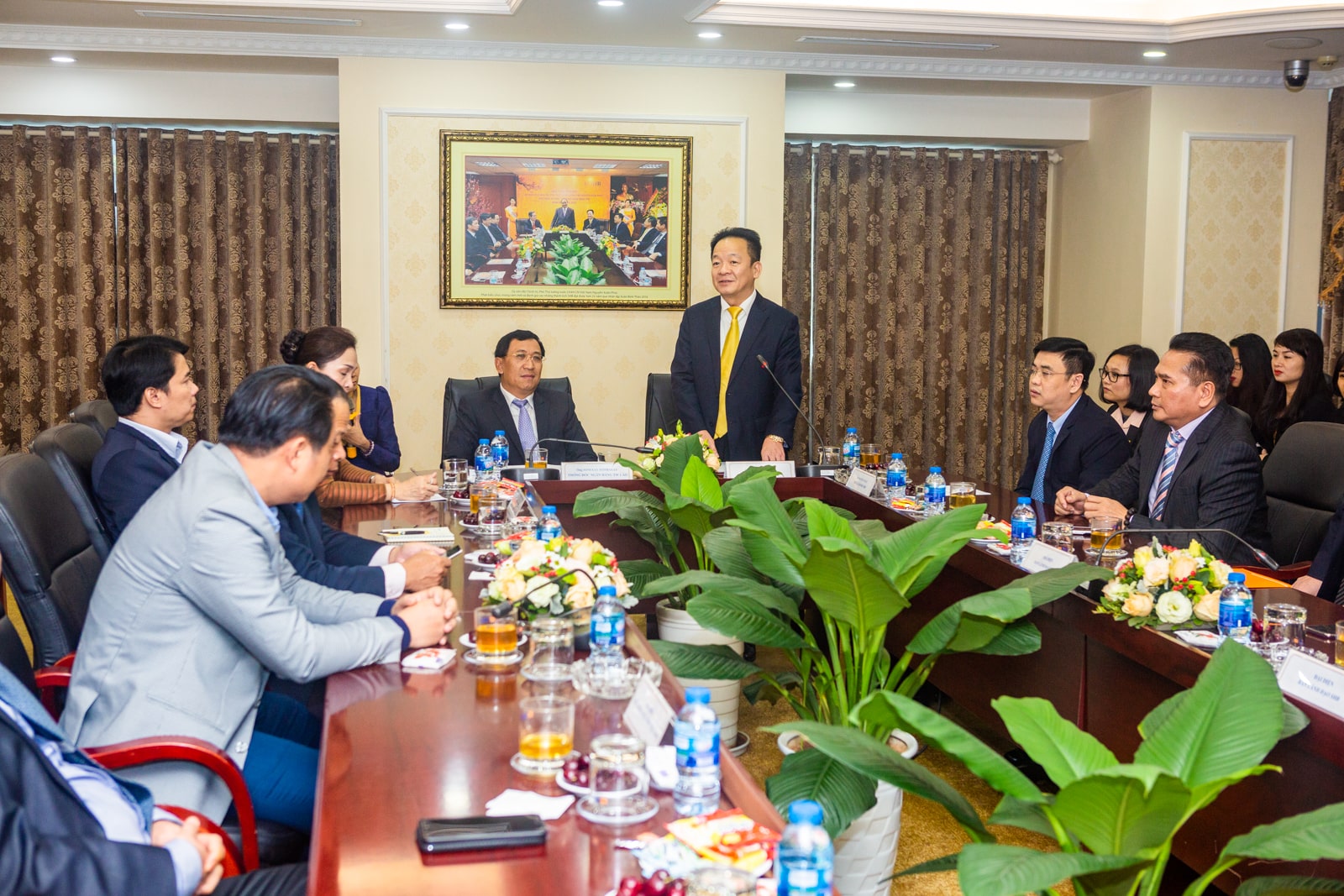 SHB Laos has an important contribution to the socio-economic development of Vietnam and Laos