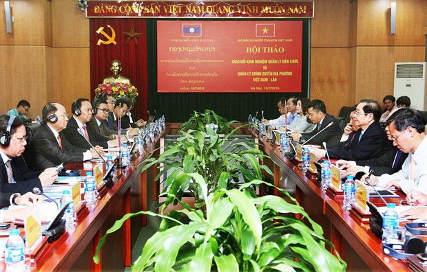 Vietnam, Laos share experience in managing local administrations