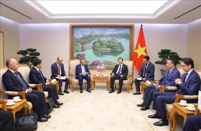 Technology Exchange and Cooperation: Vietnam and Laos Forge Ahead