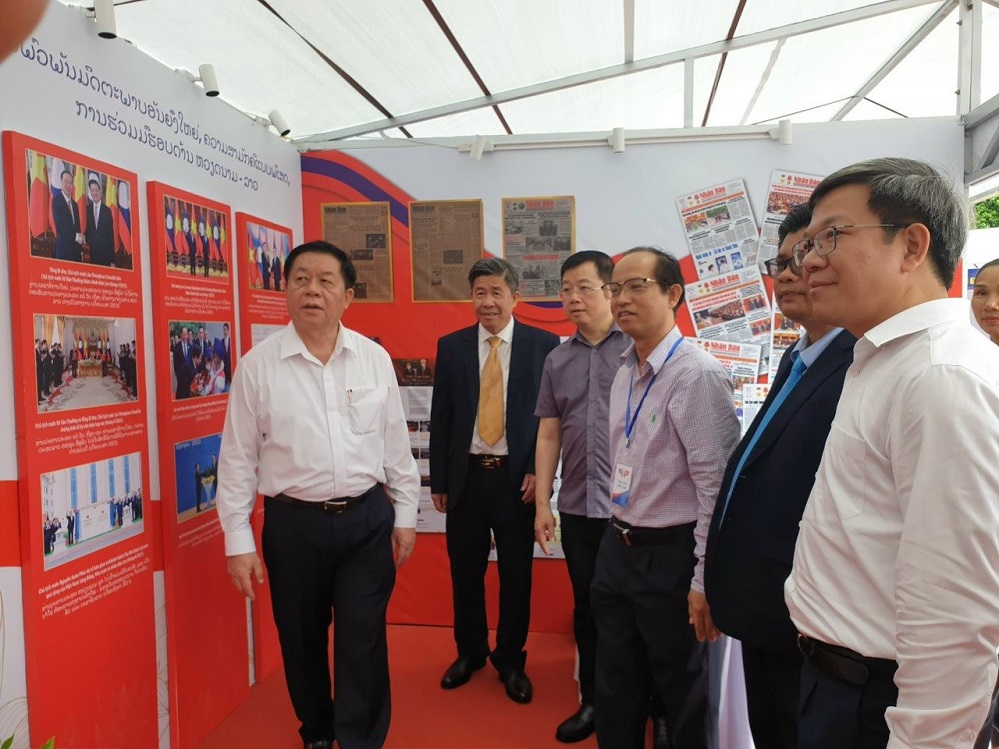 Vietnam-Laos Exhibitions: A Showcase of Solidarity and Friendship