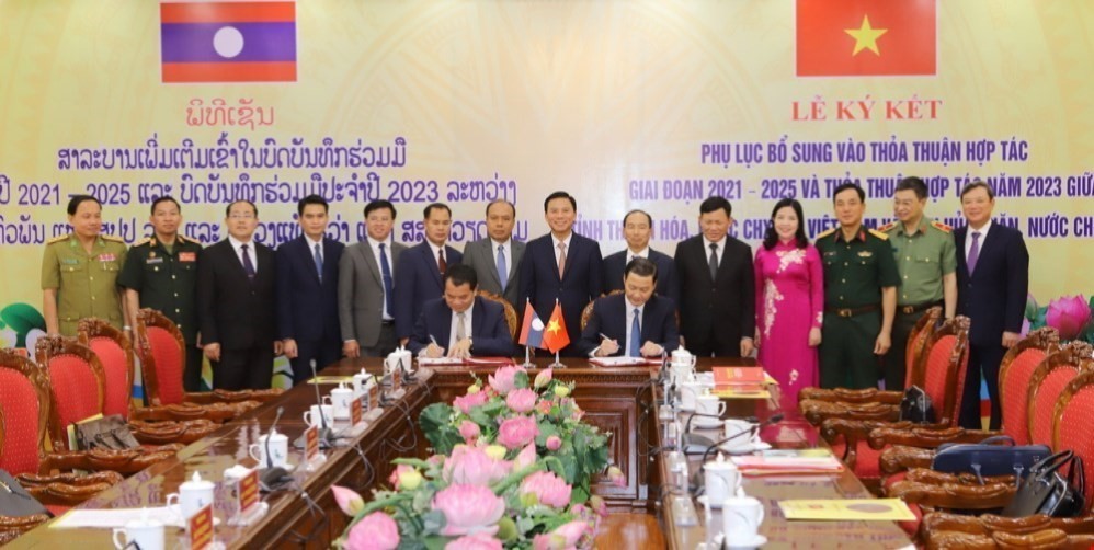 Signing A Comprehensive Cooperation Agreement Between the Two Provinces: Thanh Hoa (Vietnam) and Houaphanh (Laos)