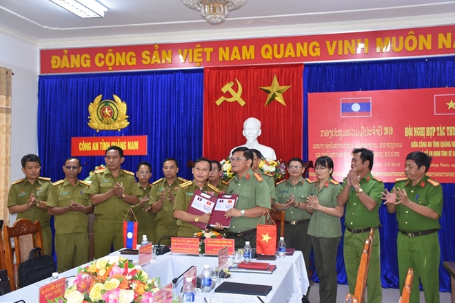 Promoting Cooperation Between Police of The Two Provinces of Quang Nam (Vietnam) and Sekong (Laos)