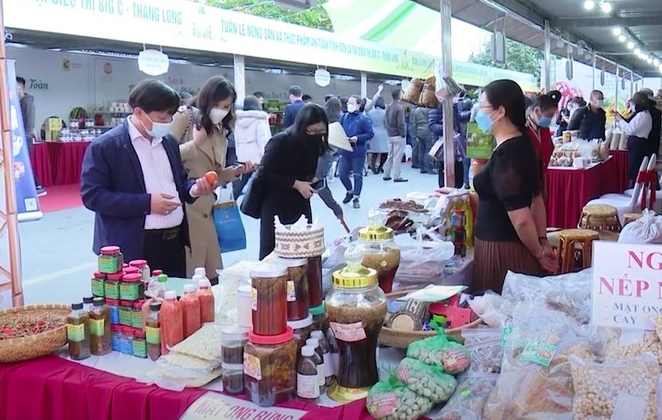 Son La Province Increases Trade Activities with Laos