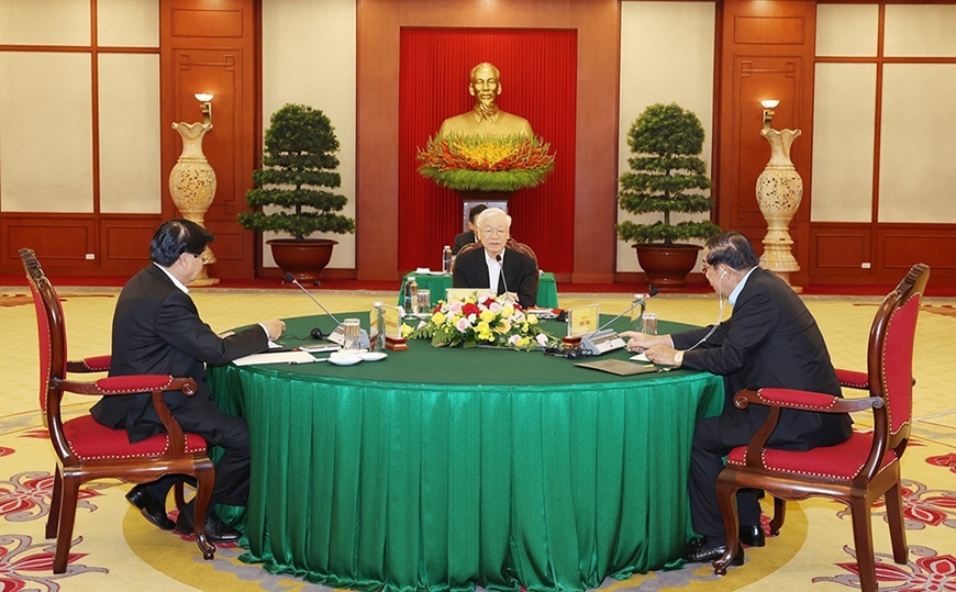 General Secretary Nguyen Phu Trong attended the Vietnam - Cambodia - Laos Summit
