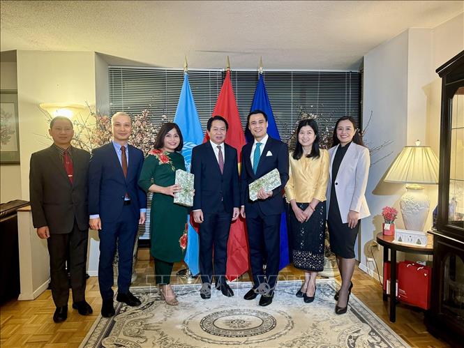 Strengthening Solidarity Among Vietnamese, Lao, and Cambodian Delegations at the UN