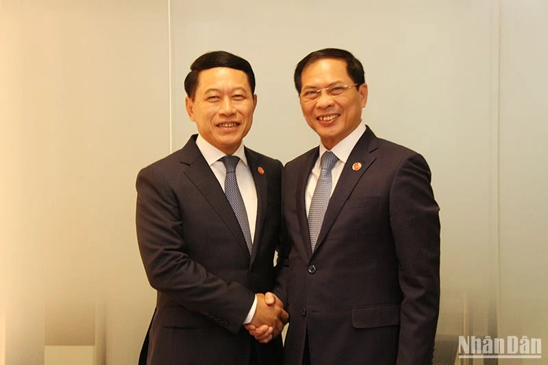 Enhancing Cooperation Between Vietnam and Laos