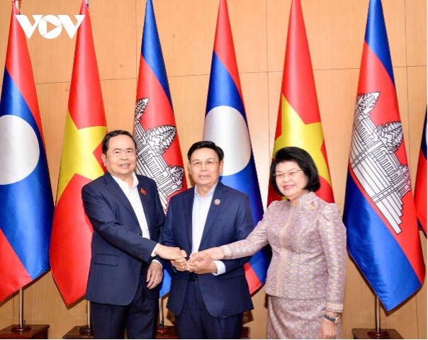 Reinforcing and Deepening the Special Relationship between Vietnam and Laos