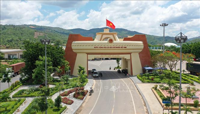 Vietnam–Laos Trade Soars in Q1 2025, Approaching the Billion-Dollar Mark Amid Strengthened Bilateral Ties