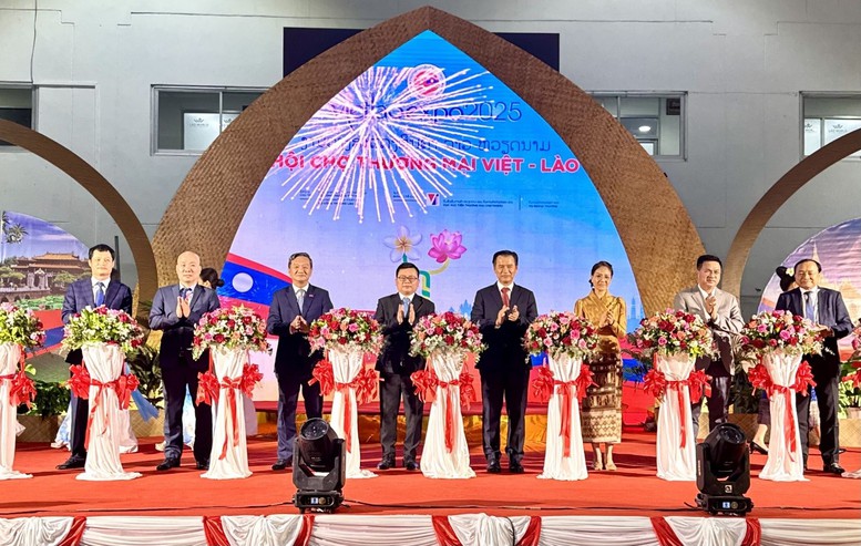 Vietnam and Laos Deepen Economic Collaboration Through VIETLAO EXPO 2025