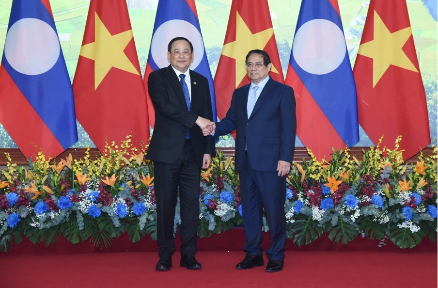 Viet Nam and Laos Set Ambitious Target of USD 5 Billion in Bilateral Trade
