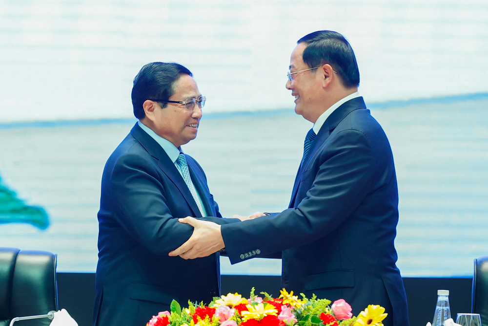 Vietnam and Laos Exchange Multi-Billion-Dollar Cooperation and Investment Agreements